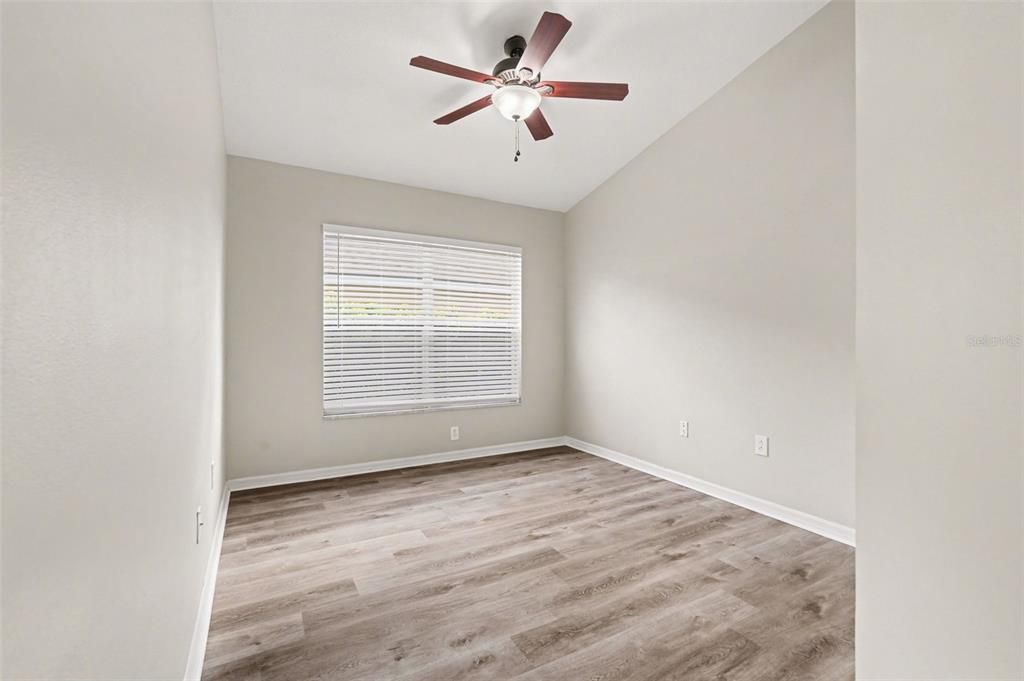 En Venta: $399,900 (4 camas, 2 baños, 2206 Pies cuadrados)