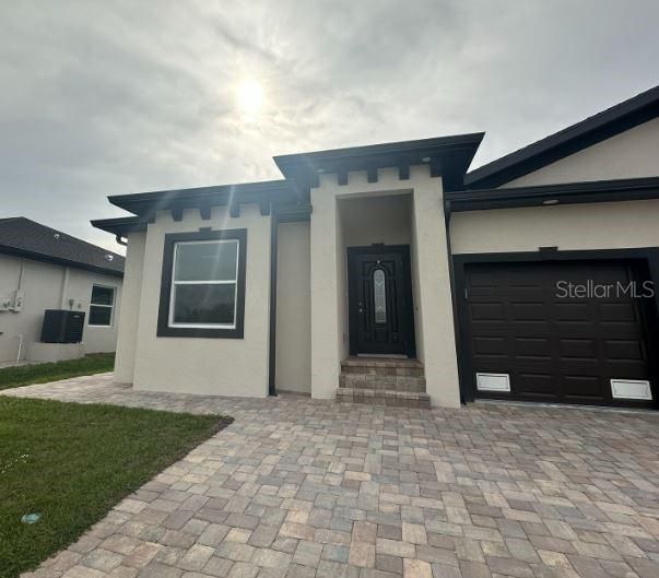 For Rent: $1,795 (3 beds, 2 baths, 1319 Square Feet)