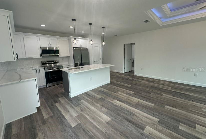 For Rent: $1,795 (3 beds, 2 baths, 1319 Square Feet)