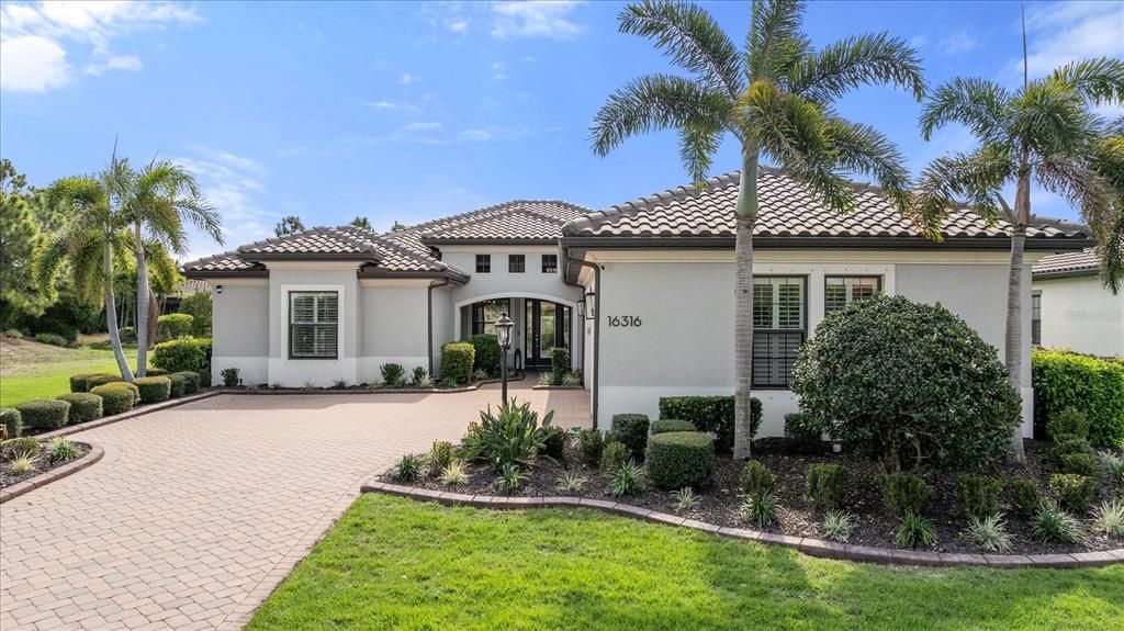 En Venta: $1,275,000 (3 camas, 4 baños, 2797 Pies cuadrados)