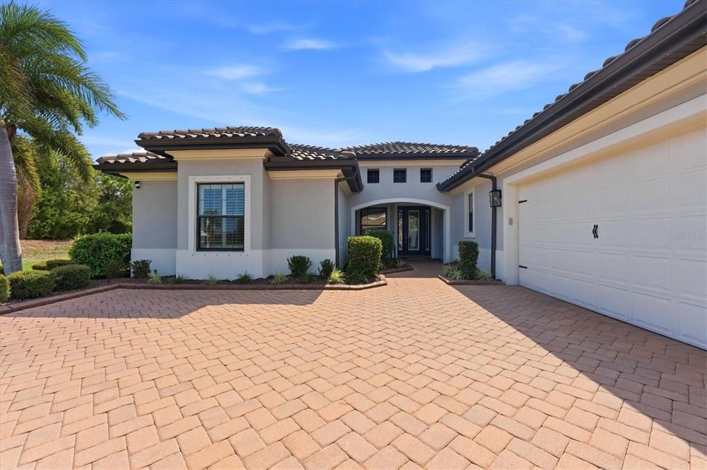 En Venta: $1,275,000 (3 camas, 4 baños, 2797 Pies cuadrados)