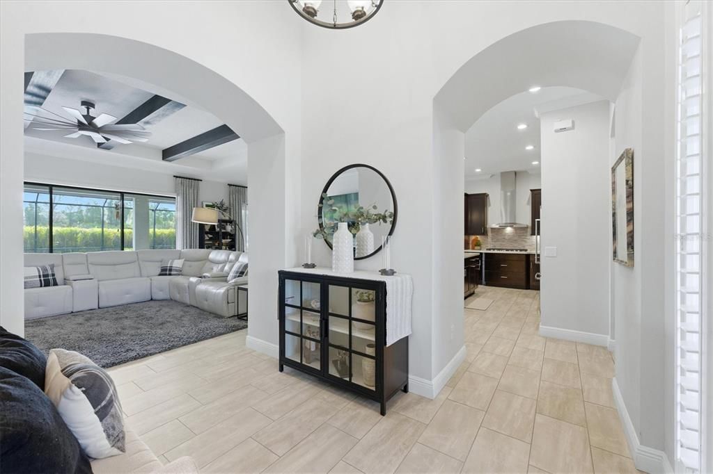 En Venta: $1,275,000 (3 camas, 4 baños, 2797 Pies cuadrados)