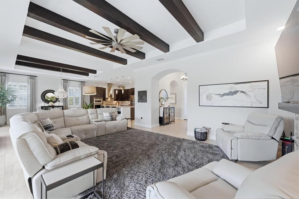 En Venta: $1,275,000 (3 camas, 4 baños, 2797 Pies cuadrados)