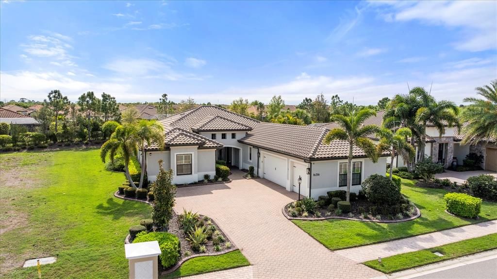 En Venta: $1,275,000 (3 camas, 4 baños, 2797 Pies cuadrados)