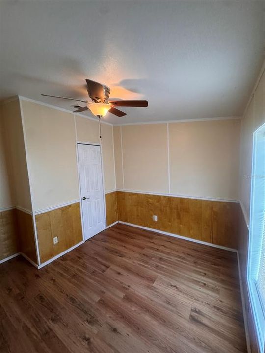 待售: $155,000 (3 贝兹, 2 浴室, 1056 平方英尺)