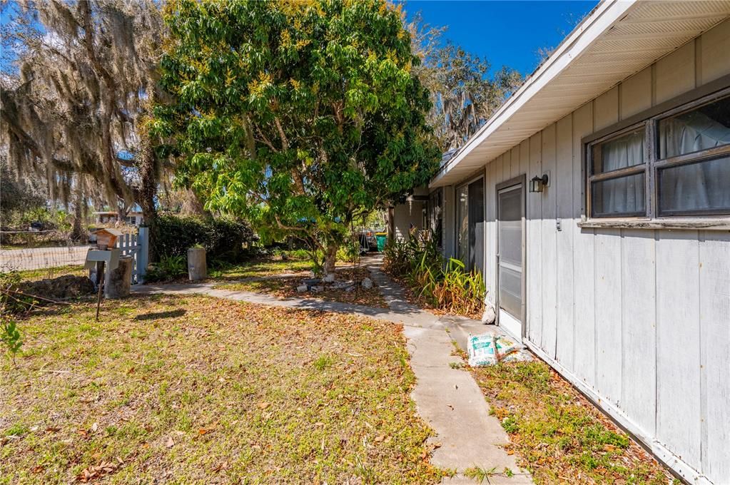 En Venta: $549,000 (3 camas, 2 baños, 1989 Pies cuadrados)