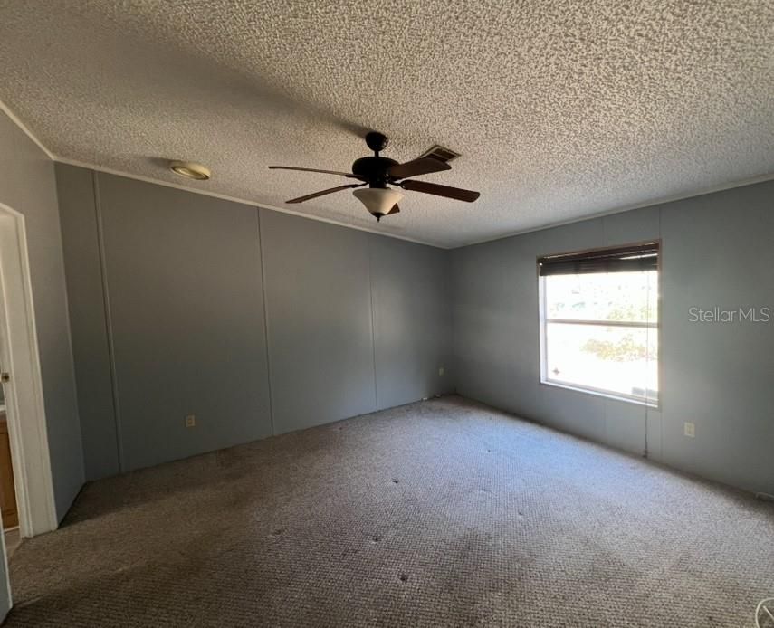 Activo con contrato: $149,000 (3 camas, 2 baños, 1512 Pies cuadrados)