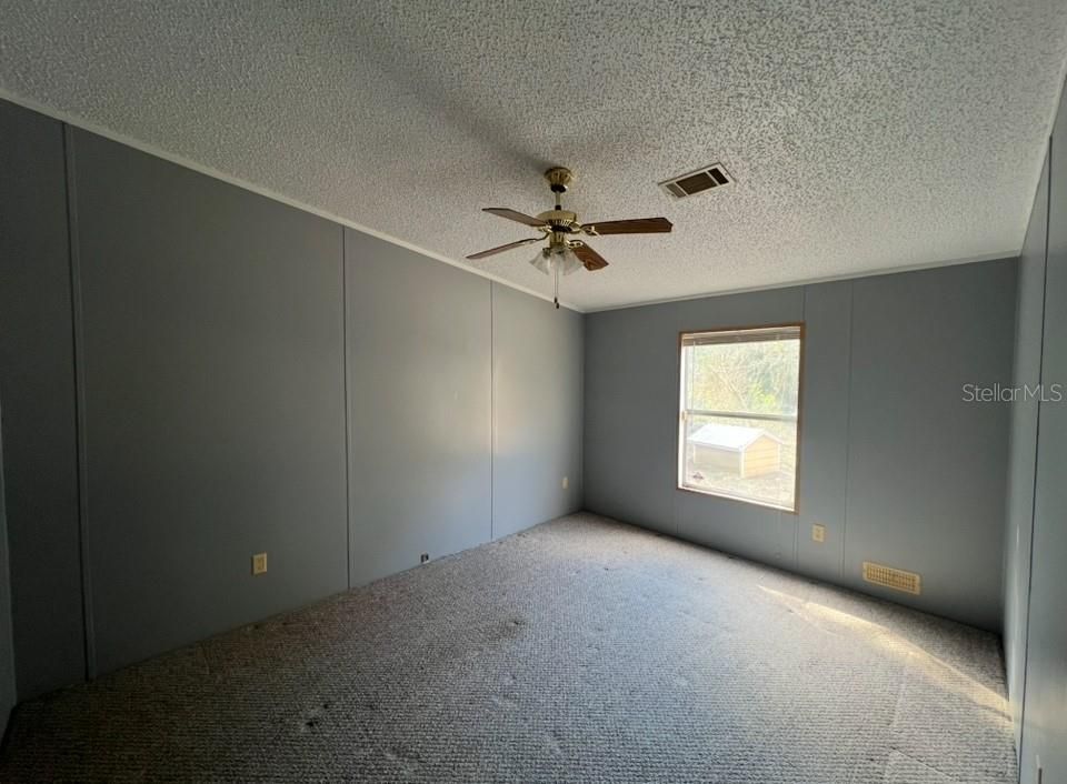 Activo con contrato: $149,000 (3 camas, 2 baños, 1512 Pies cuadrados)