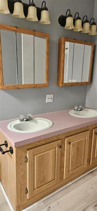 Activo con contrato: $149,000 (3 camas, 2 baños, 1512 Pies cuadrados)