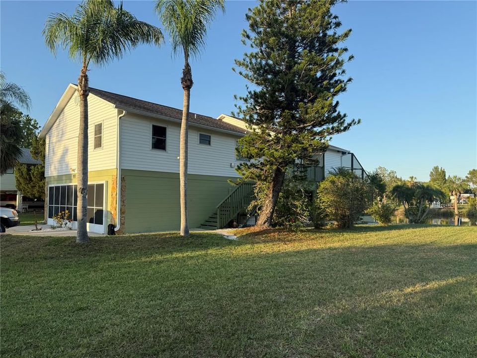 For Sale: $475,000 (3 beds, 2 baths, 1344 Square Feet)