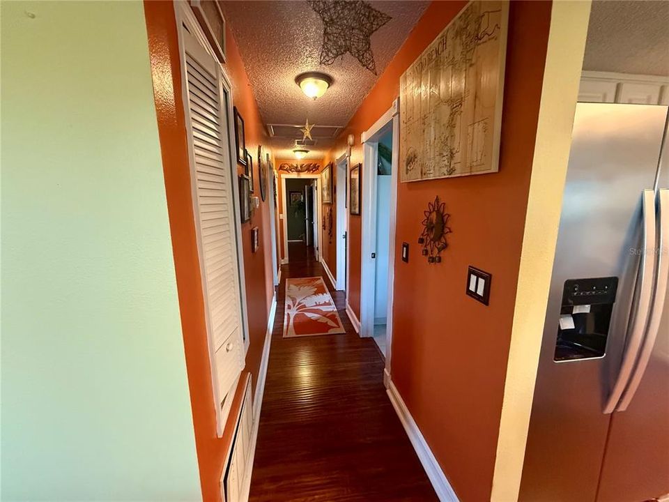 For Sale: $475,000 (3 beds, 2 baths, 1344 Square Feet)