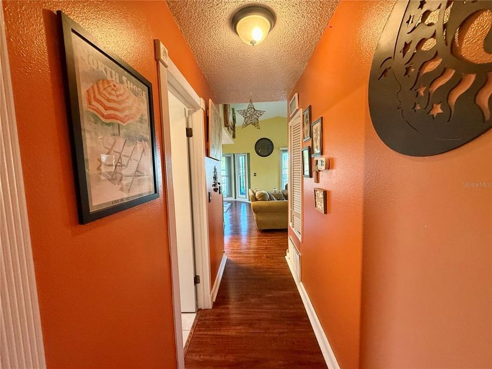 For Sale: $475,000 (3 beds, 2 baths, 1344 Square Feet)
