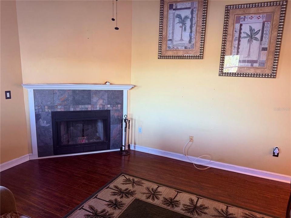 For Sale: $475,000 (3 beds, 2 baths, 1344 Square Feet)