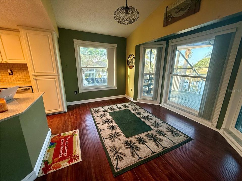For Sale: $475,000 (3 beds, 2 baths, 1344 Square Feet)