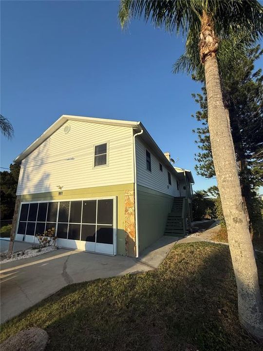 For Sale: $475,000 (3 beds, 2 baths, 1344 Square Feet)
