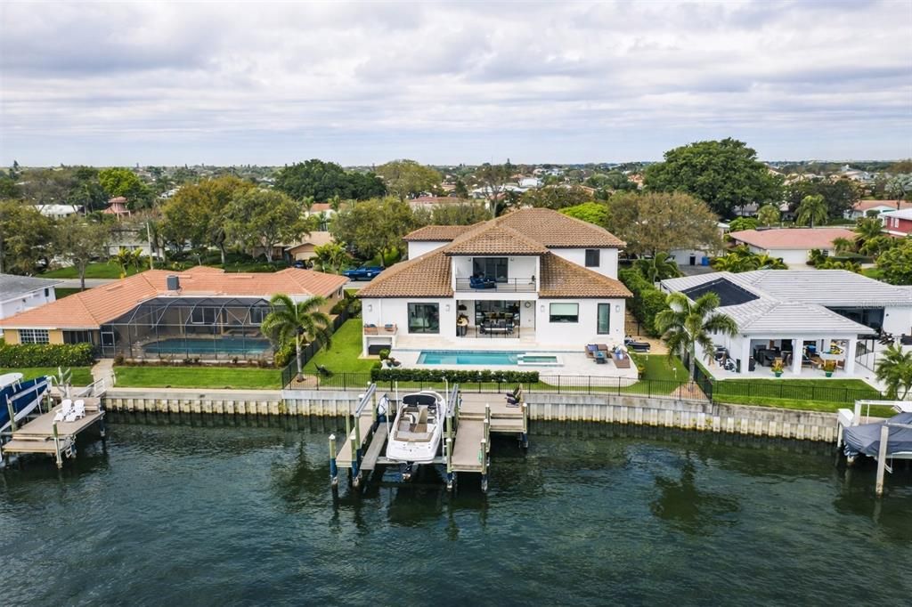 En Venta: $3,990,000 (5 camas, 5 baños, 4747 Pies cuadrados)
