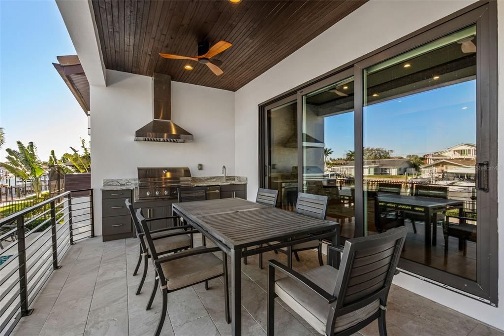 En Venta: $3,990,000 (5 camas, 5 baños, 4747 Pies cuadrados)