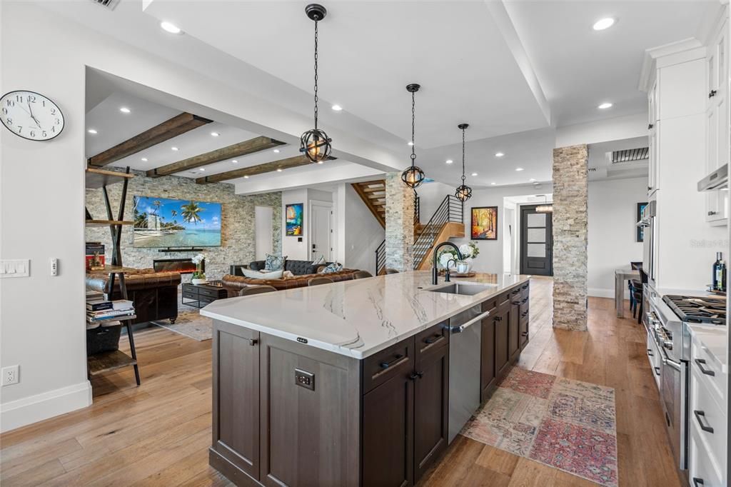 En Venta: $3,990,000 (5 camas, 5 baños, 4747 Pies cuadrados)