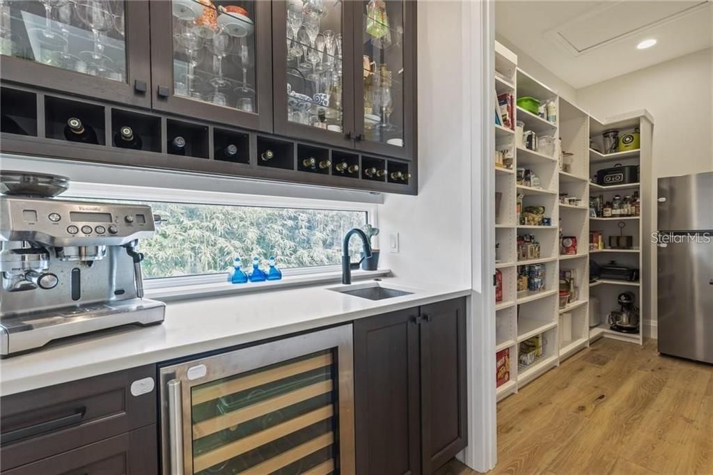En Venta: $3,990,000 (5 camas, 5 baños, 4747 Pies cuadrados)