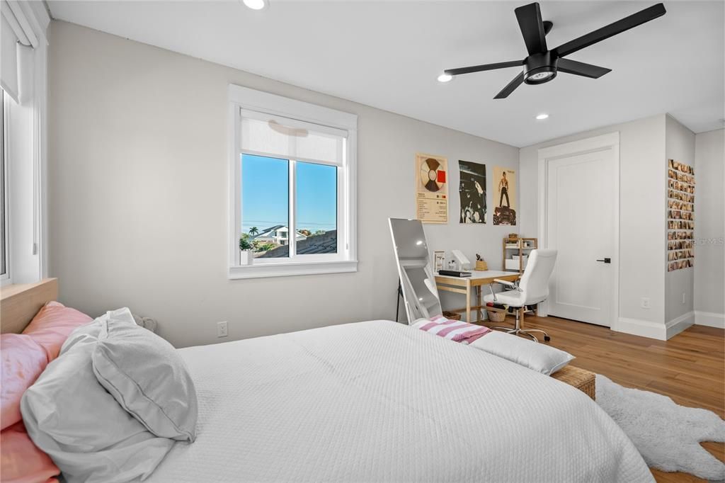 En Venta: $3,990,000 (5 camas, 5 baños, 4747 Pies cuadrados)