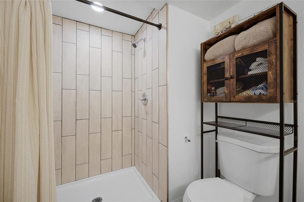 For Sale: $325,000 (4 beds, 2 baths, 2088 Square Feet)