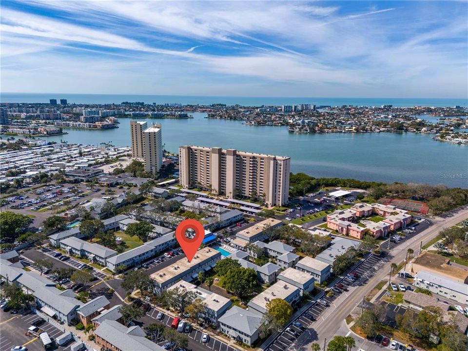 Activo con contrato: $195,000 (2 camas, 1 baños, 1047 Pies cuadrados)