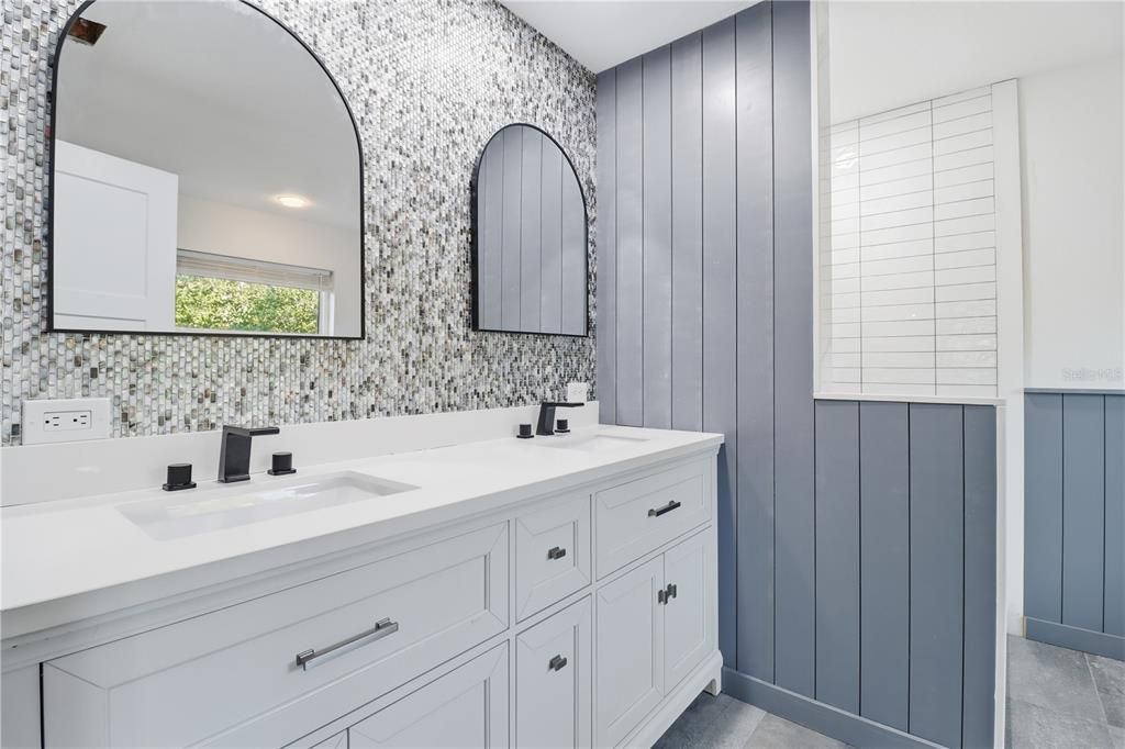 For Sale: $649,000 (4 beds, 2 baths, 2006 Square Feet)