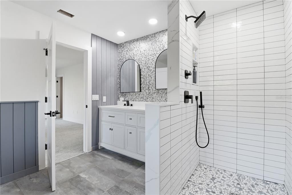 For Sale: $649,000 (4 beds, 2 baths, 2006 Square Feet)