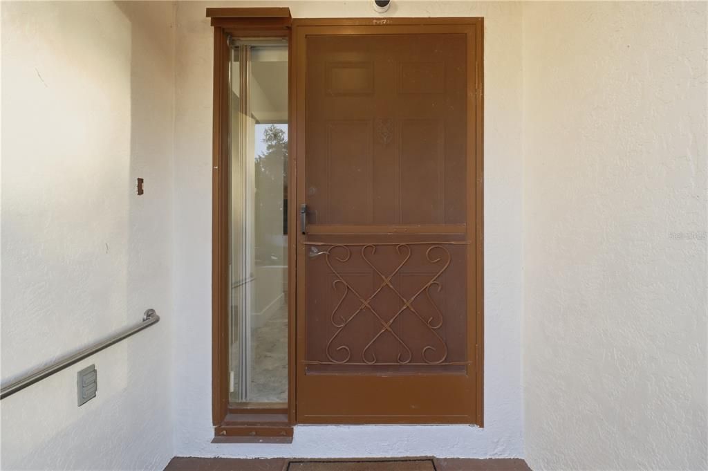 For Sale: $649,000 (4 beds, 2 baths, 2006 Square Feet)