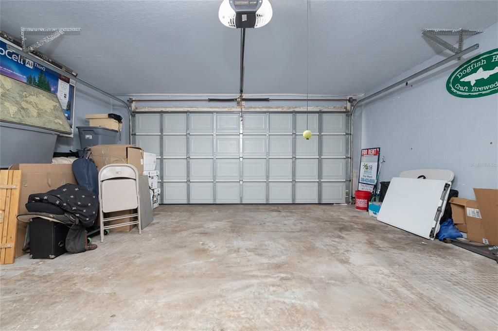 For Sale: $312,500 (3 beds, 2 baths, 1277 Square Feet)