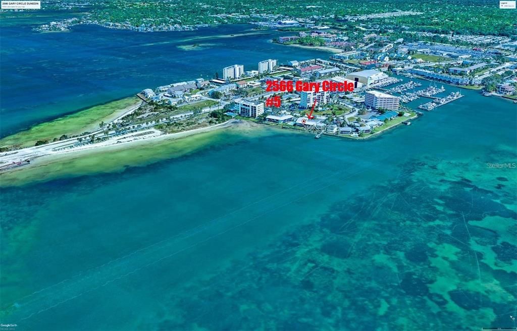 For Sale: $299,900 (1 beds, 1 baths, 562 Square Feet)