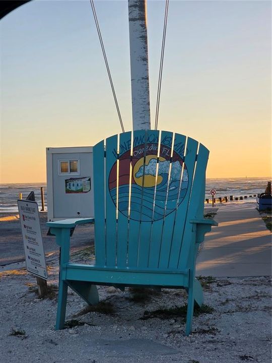 For Sale: $299,900 (1 beds, 1 baths, 562 Square Feet)