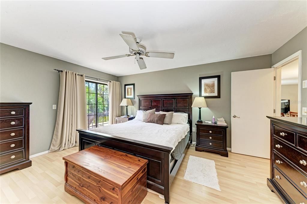 For Sale: $1,400,000 (3 beds, 2 baths, 1650 Square Feet)