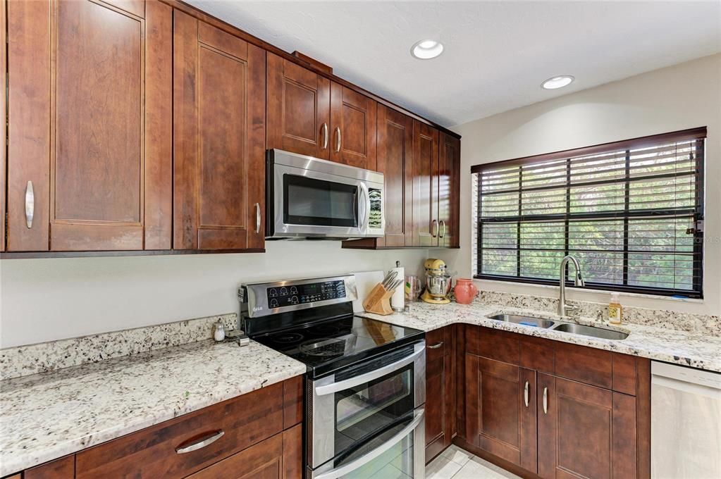 For Sale: $1,400,000 (3 beds, 2 baths, 1650 Square Feet)