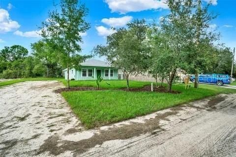 На продажу: $229,900 (3 спален, 2 ванн, 1200 Квадратных фут)