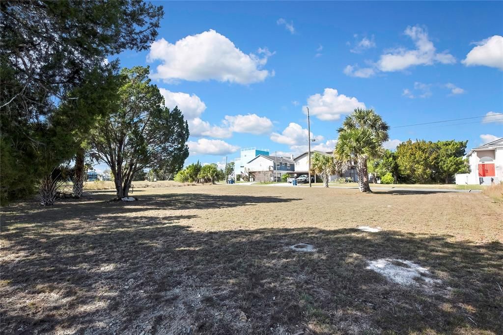 En Venta: $175,000 (0.22 acres)