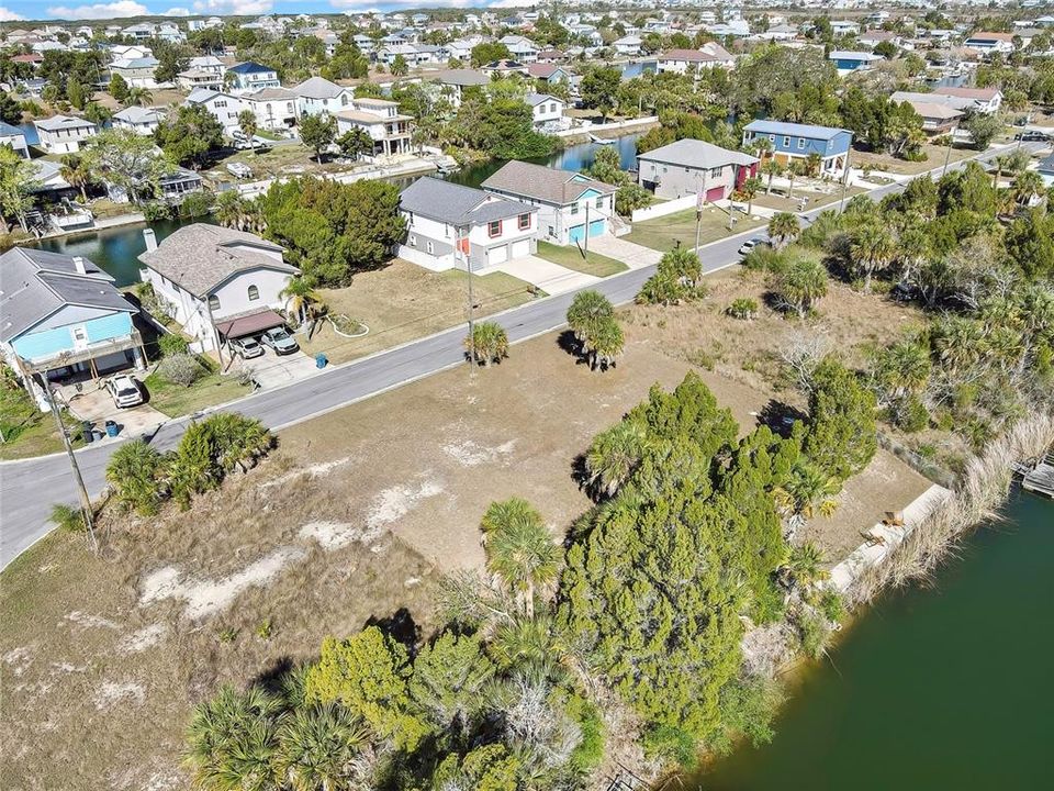 En Venta: $175,000 (0.22 acres)