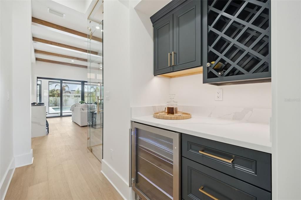 En Venta: $3,875,000 (5 camas, 6 baños, 4782 Pies cuadrados)