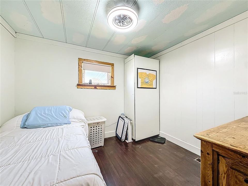 待售: $90,000 (2 贝兹, 2 浴室, 1012 平方英尺)