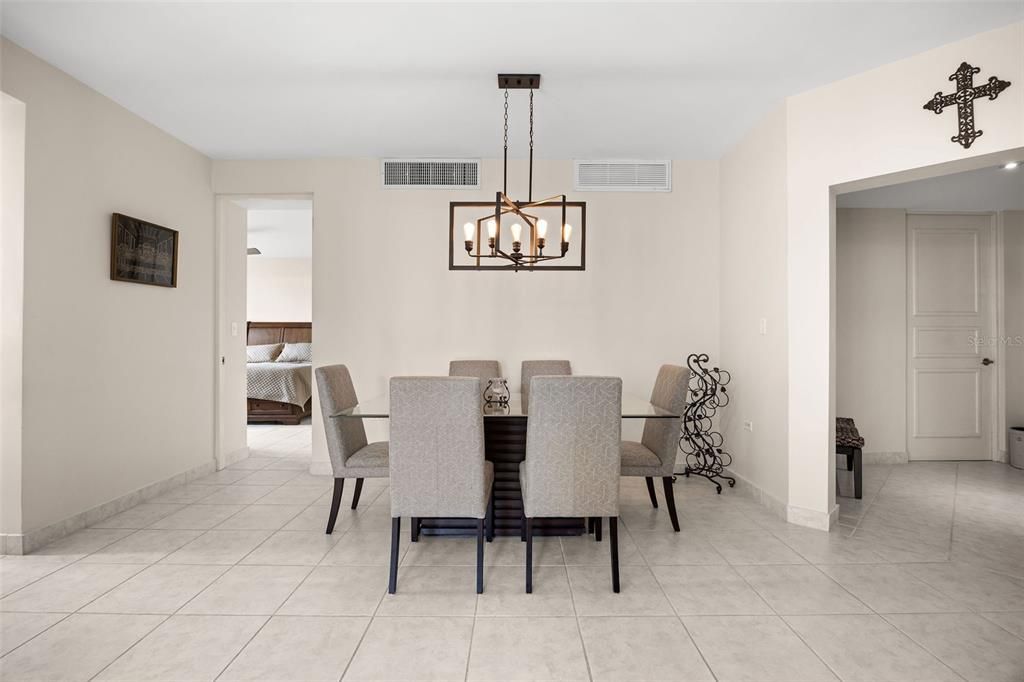 For Sale: $899,900 (4 beds, 3 baths, 2127 Square Feet)