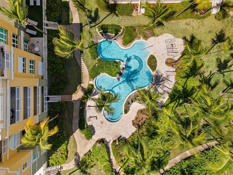 For Sale: $899,900 (4 beds, 3 baths, 2127 Square Feet)