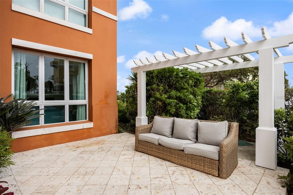 For Sale: $899,900 (4 beds, 3 baths, 2127 Square Feet)