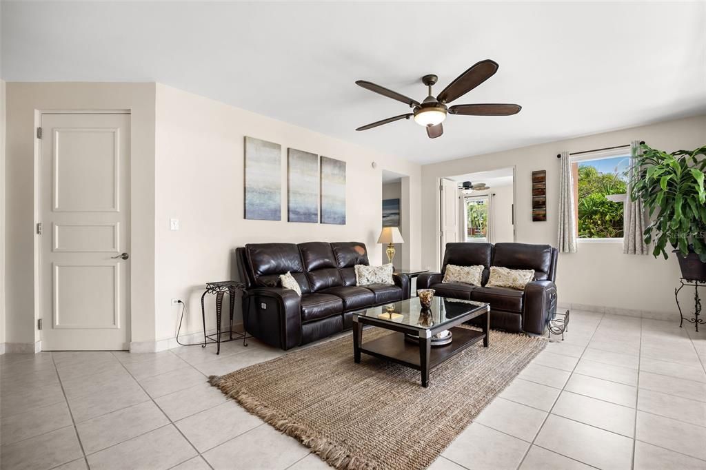 For Sale: $899,900 (4 beds, 3 baths, 2127 Square Feet)