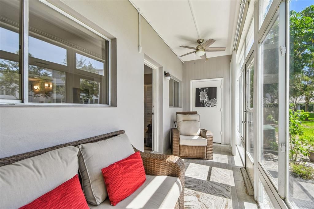 Под контрактом: $129,900 (1 спален, 1 ванн, 874 Квадратных фут)