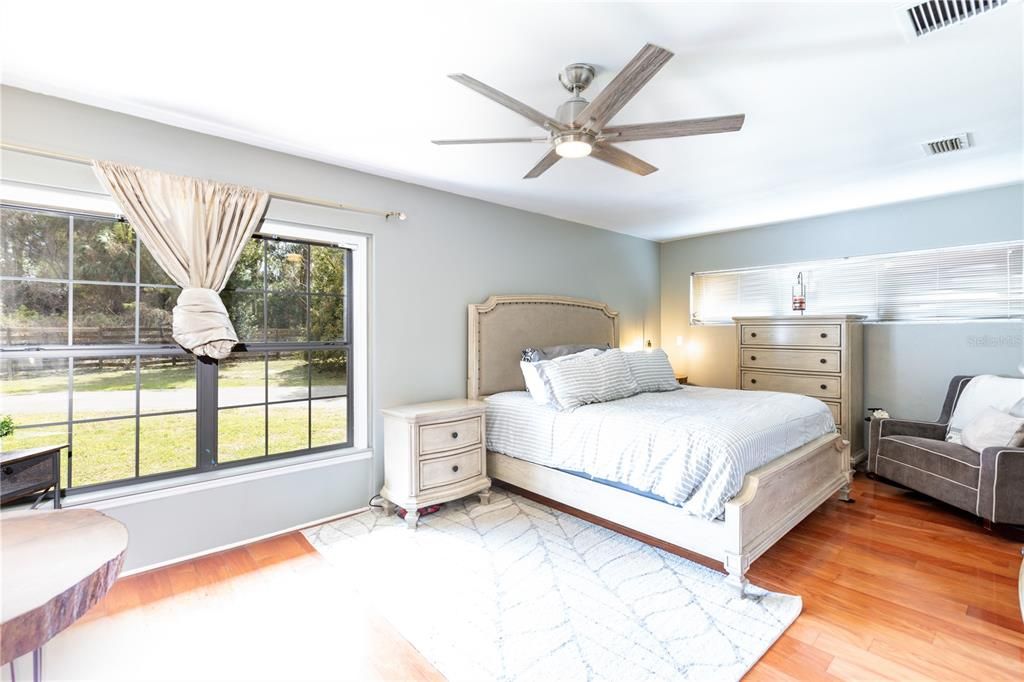 For Sale: $434,000 (4 beds, 2 baths, 2890 Square Feet)
