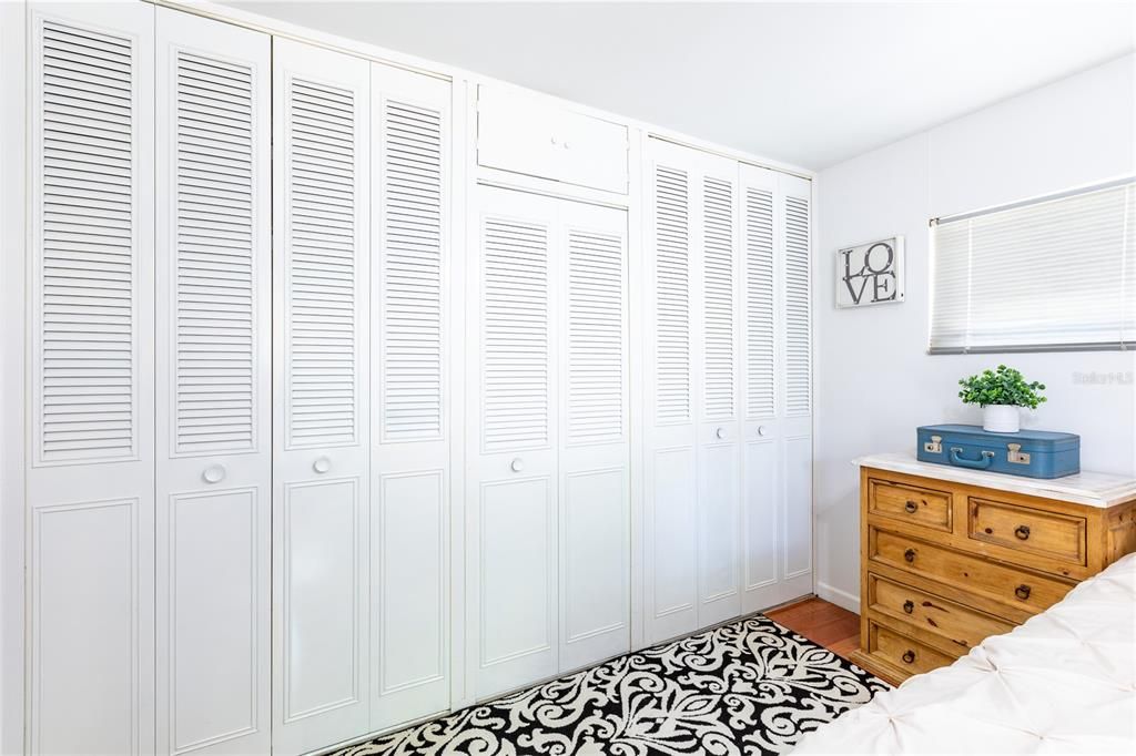 For Sale: $434,000 (4 beds, 2 baths, 2890 Square Feet)