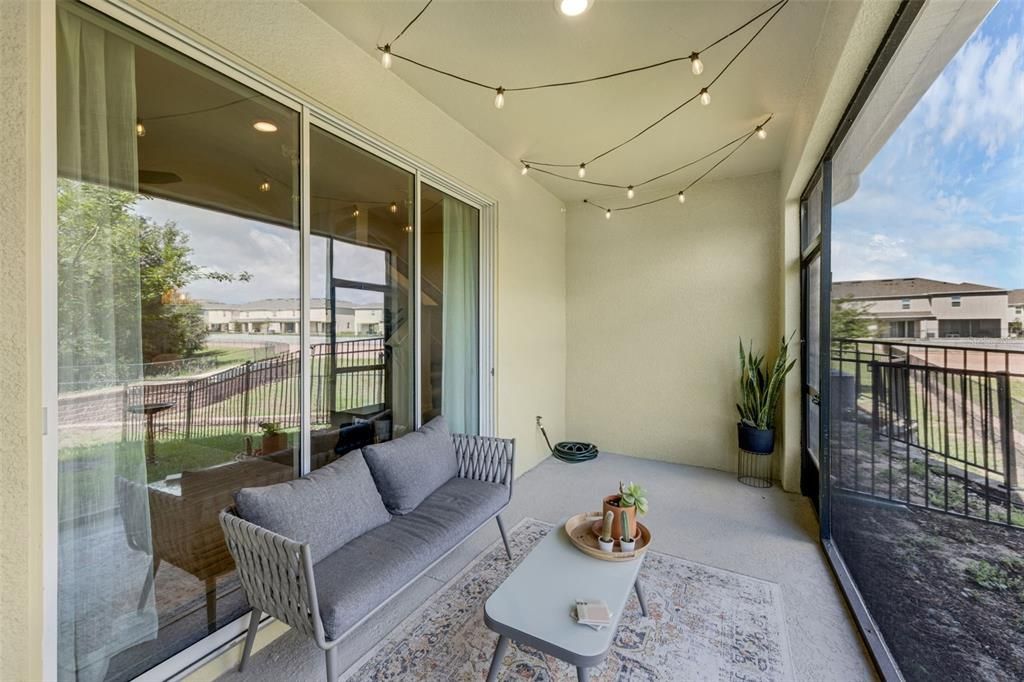 For Sale: $296,999 (3 beds, 2 baths, 1660 Square Feet)