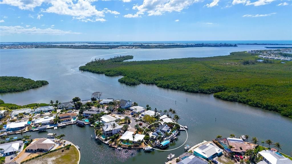 En Venta: $2,665,000 (5 camas, 2 baños, 3122 Pies cuadrados)