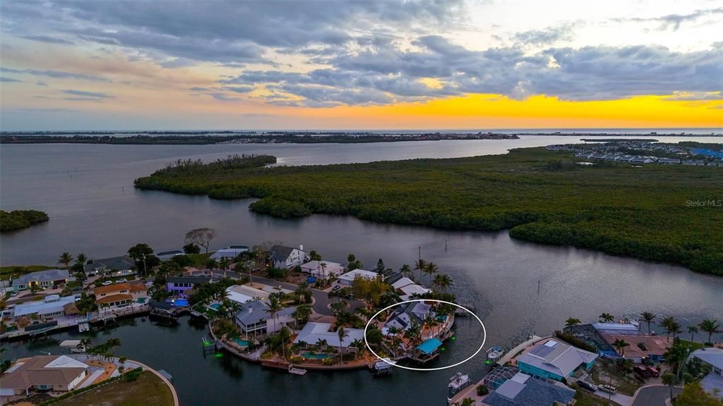 En Venta: $2,665,000 (5 camas, 2 baños, 3122 Pies cuadrados)