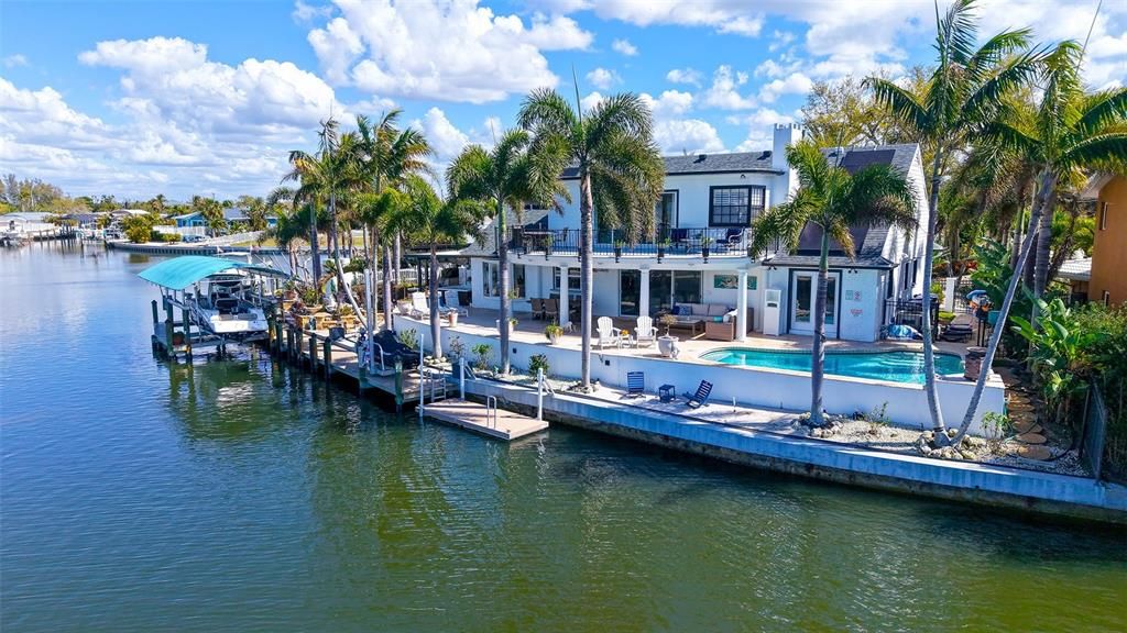 En Venta: $2,665,000 (5 camas, 2 baños, 3122 Pies cuadrados)
